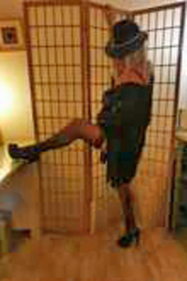 Marilyn (60) Escort